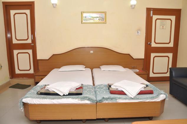 Hotel Madhuram